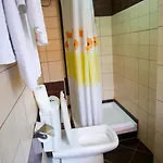 Hotel Serenity